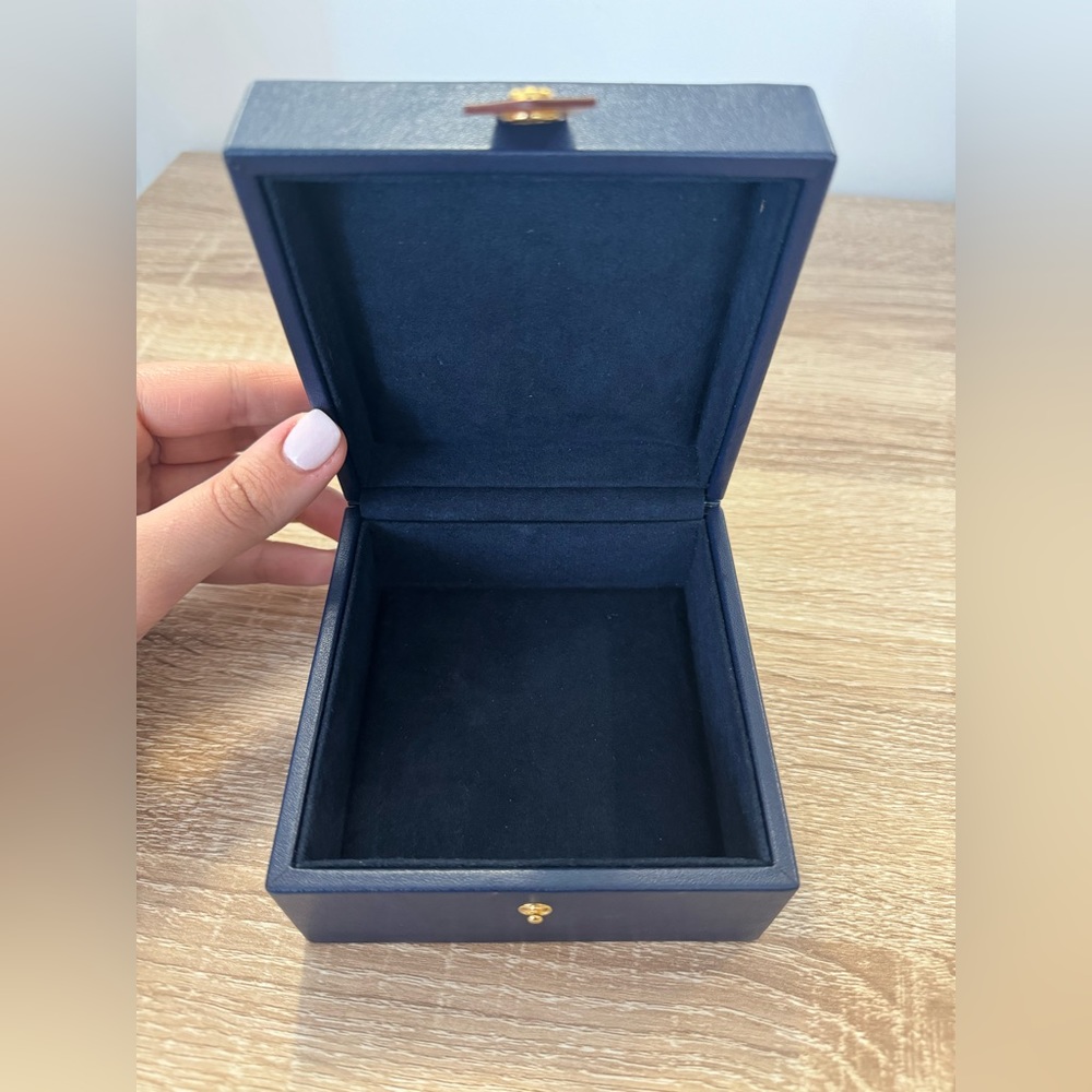 Louis Vuitton Bracelet Signature Metal Mens Accessories - Picture 6 of 6